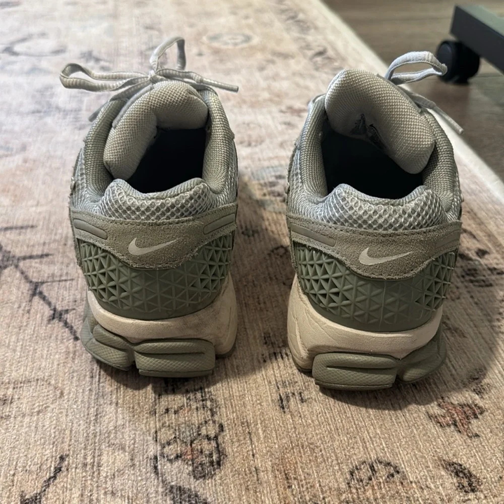 Nike Zoom Vomero 5